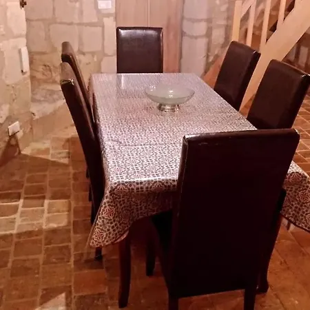 La Tour Du Logis, 4 * A 15 Min Du Futuroscope 펜션 Cheneche