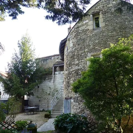 La Tour Du Logis, 4 * A 15 Min Du Futuroscope * Cheneche