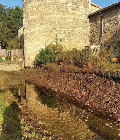 La Tour Du Logis, 4 * A 15 Min Du Futuroscope * Cheneche