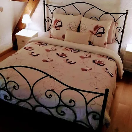 La Tour Du Logis, 4 * A 15 Min Du Futuroscope * Cheneche