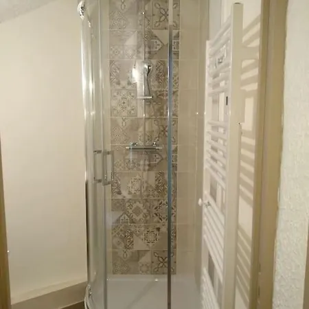 La Tour Du Logis, 4 * A 15 Min Du Futuroscope 펜션 *