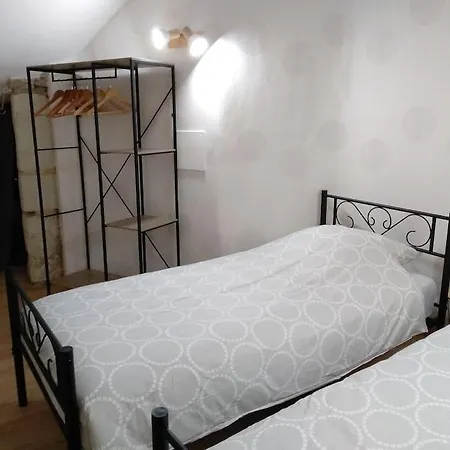 La Tour Du Logis, 4 * A 15 Min Du Futuroscope *